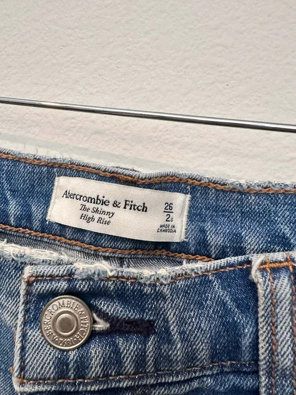 Abercrombie Skinny High-Rise Jeans - Image 3