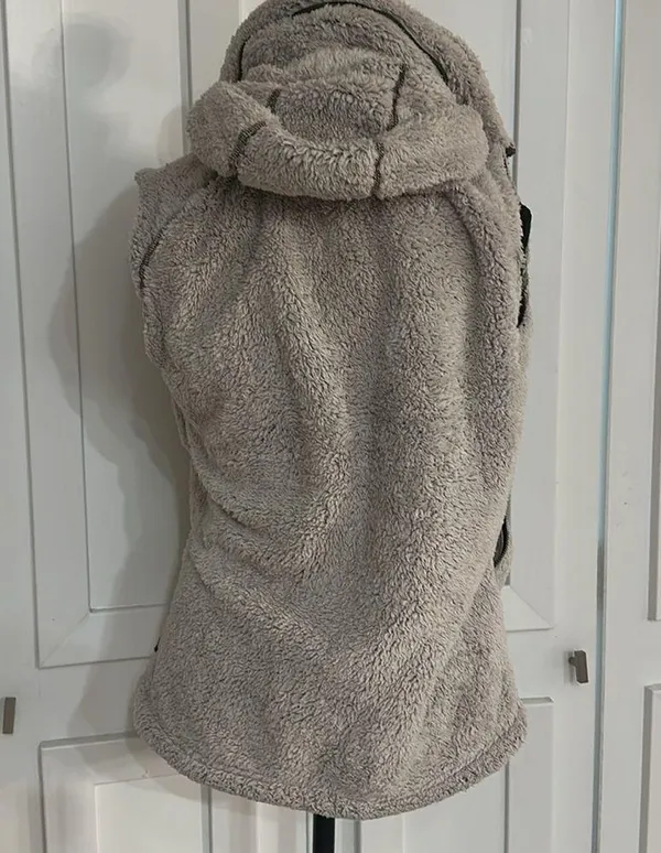 “Flight Vest” Sherpa Fleece Women’s Medium - Image 4