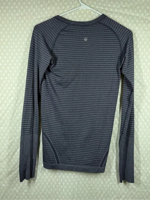 Lululemon Purple‎ Striped Run Swiftly Tech Top - Image 5