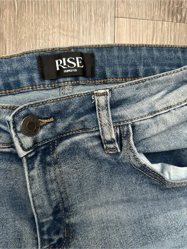High-Rise Light Blue Flare Jeans - Women size 9 - Image 5