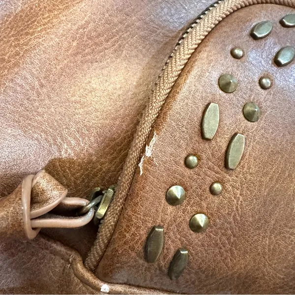 STEVE MADDEN brown top handle purse with detachable crossbody strap - Image 14