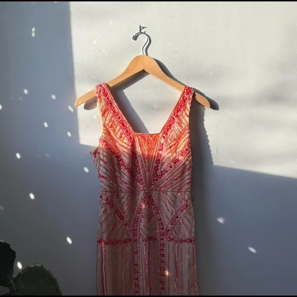 Pink and orange beaded shift dress with a boho vintage flapper 20s vibe 🔥 - Image 5