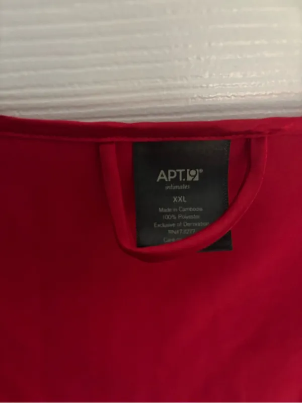Apt. 9 Women’s Red Short Satin Wrap Robe Size XXL - Image 3