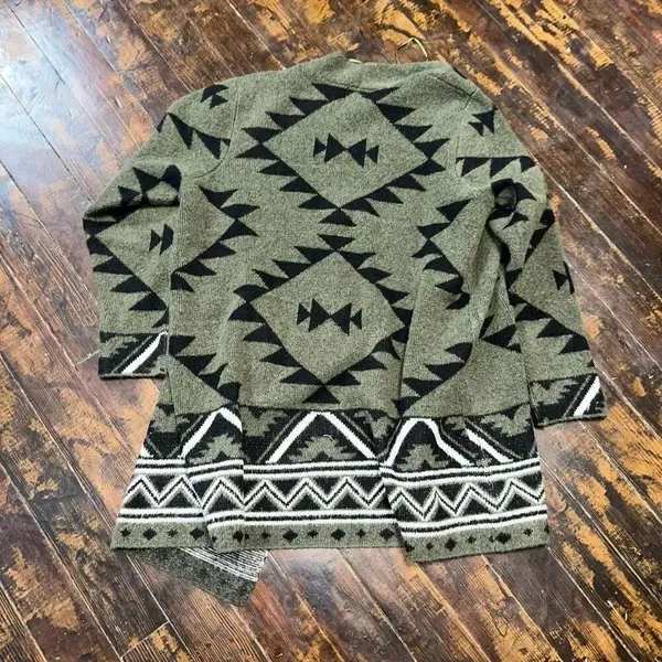 Frye southwest jacquard green & black cardigan sweater - Image 6