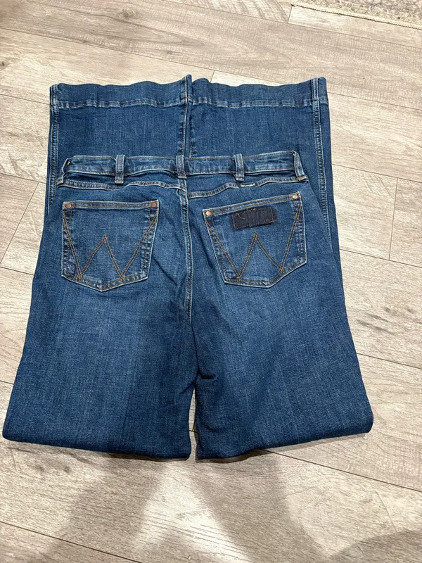 Wrangler High-Rise Trouser Jeans - Image 2