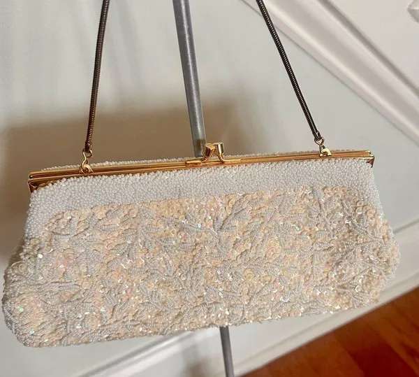VTG Designer LaRegale Ivory Beaded Purse w/ Silk Interior Lining & Gold Strap - Image 5