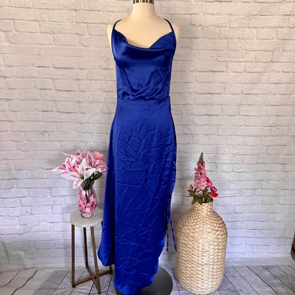 Boutique NEW Blue Satin Dress - Image 3