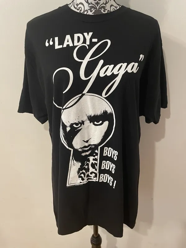 Vintage 2009 Lady Gaga “Boys Boys Boys” Keyhole Graphic T-Shirt Size XL - Image 2