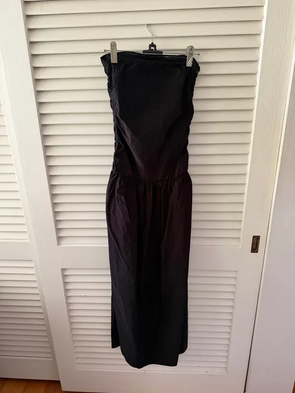 Pretty Little Thing Black Maxi Dress - Image 3
