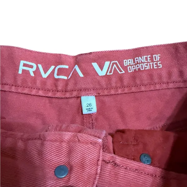 RVCA Women's Faded Red Distressed Raw‎ Hem Jean Shorts Sz 26 - Image 3