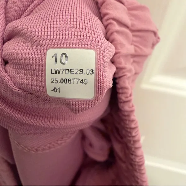 Lululemon Hotty Hot Low-Rise Lined Short 2.5" Pink Frosting Size 10 - Image 9
