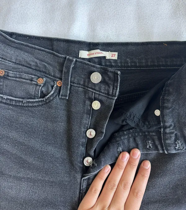 Levi's Jeans - Image 3