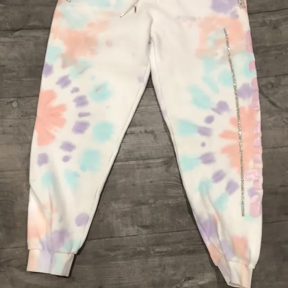 Chris D’Elia Life Rips Custom Dye Sweat Pants - Image 3