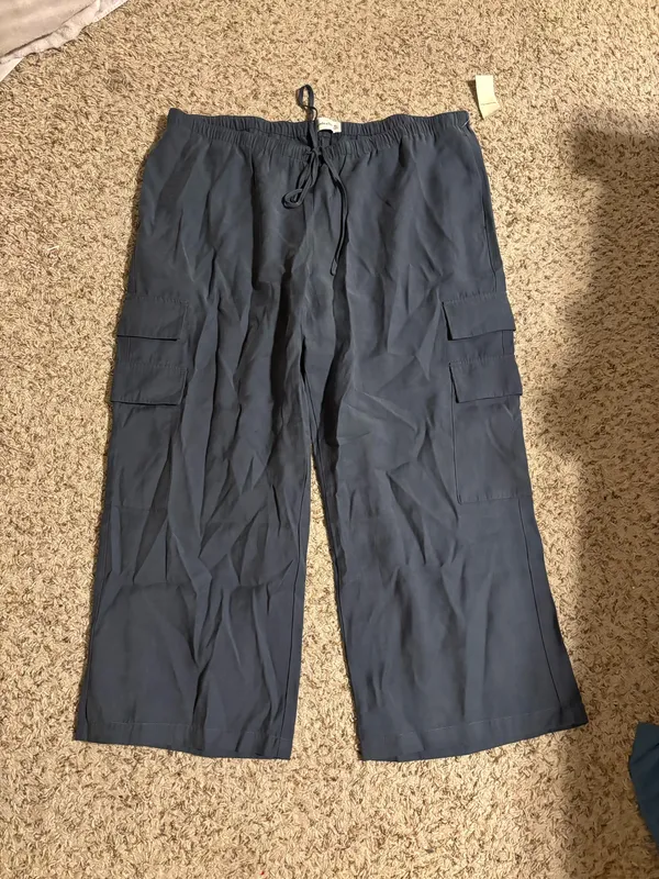 NWT Abercrombie and fitch pull-on cargo pants - Image 2