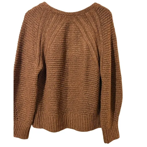 Universal Threads Brown Knit V-Neck Long Sleeve Sweater - Image 4