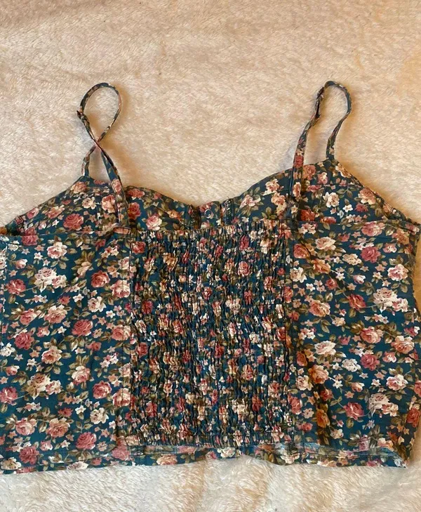 Wet Seal Floral Crop Top - Image 2