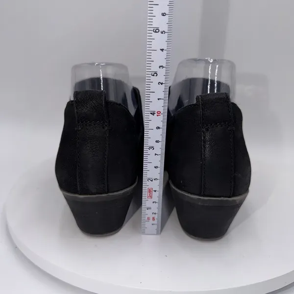 Frye Rowen‎ Slip-On Cutout Nubuck Leather Ankle Boots Women's Size 8.5 - Image 5