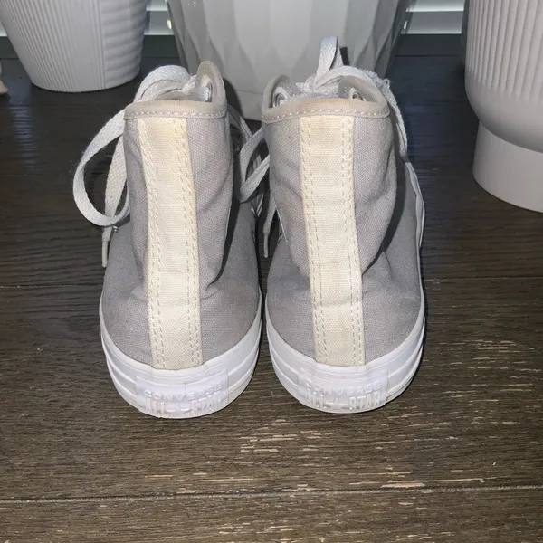 Converse Unisex Chuck Taylor Gray High-Top Sneakers Size Women’s 8 Men’s 6 - Image 5