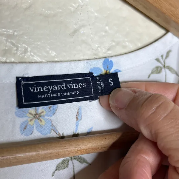 Vineyard Vines Marina Poplin Flutter-Sleeve Top White Blue Floral 2W001843 Small - Image 4