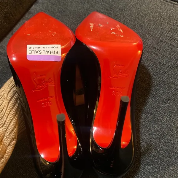 Christian Louboutin Patent Leather Heel size 37.5 - Image 3