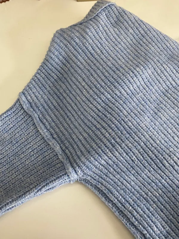 American Eagle Chunky Sweater Baby Blue Long Sleeve Short Cozy - Image 3