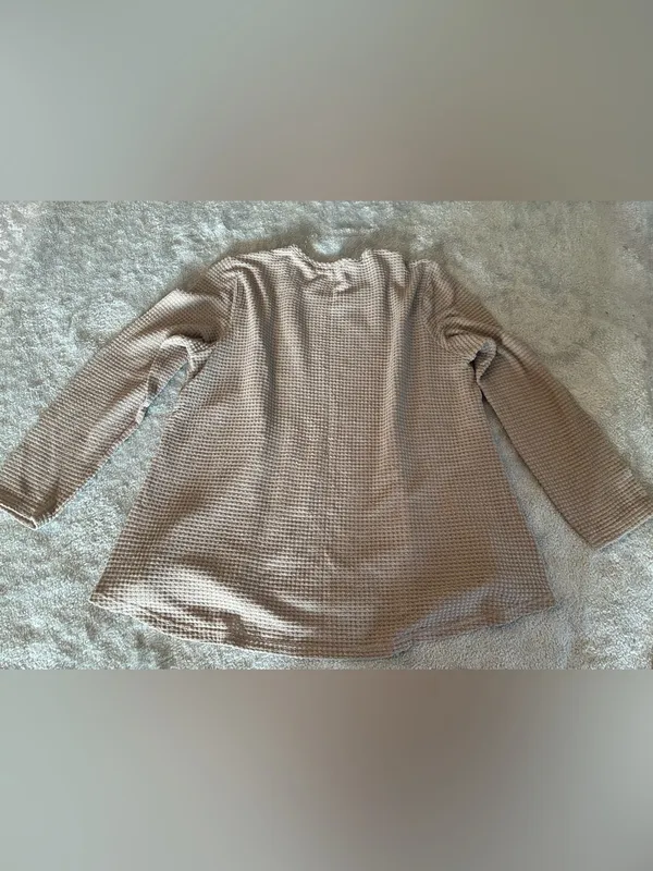 Women’s Indigo Soul Taupe Lace-Panel Waffle Knit Long-Sleeve Top Size X-Large - Image 6