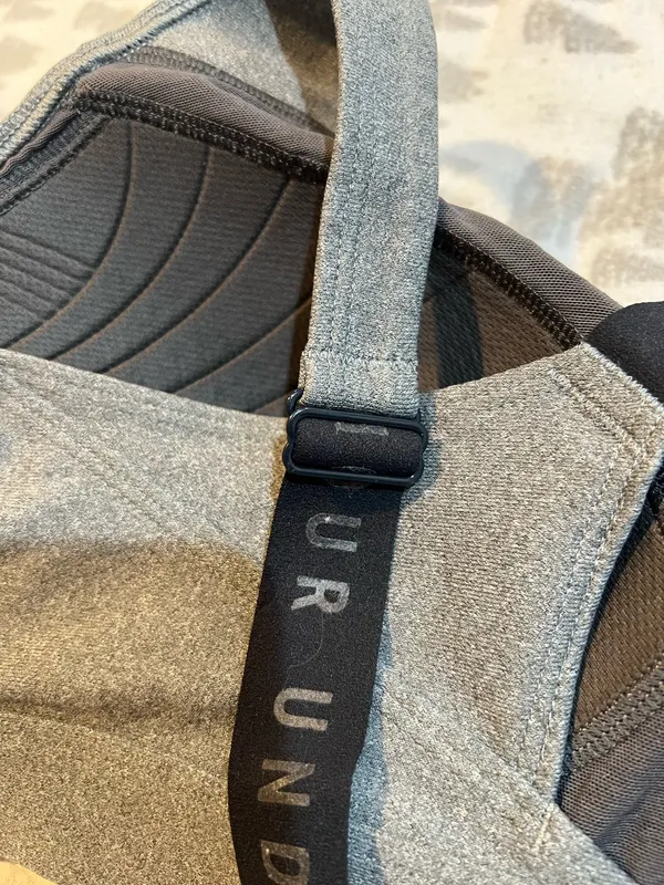 Armour Under Sports Bra - Image 5