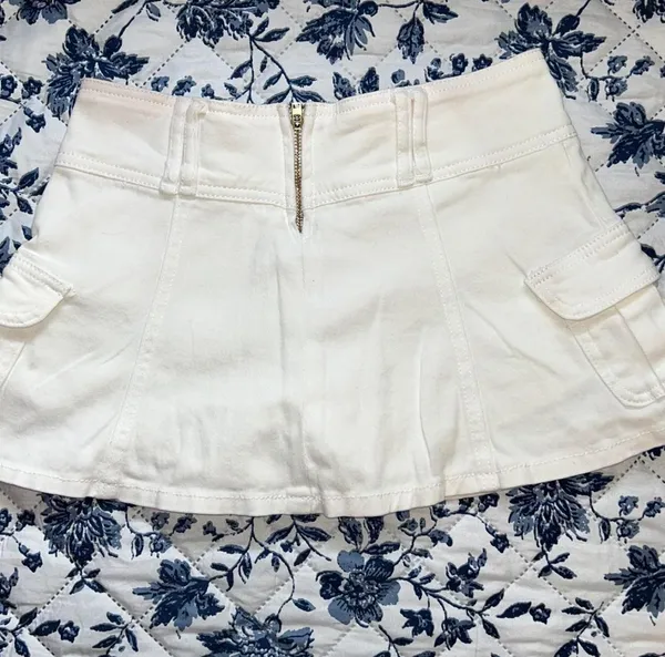 White Mini Skirt - Image 2