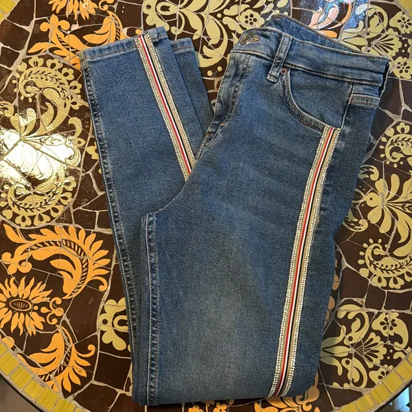 Topshop Moto Jean With Rhinestone Embellidhment Sz: 28 - Image 5