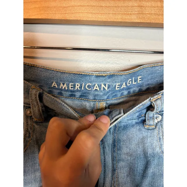 American Eagle distressed Mom jeans - Image 5