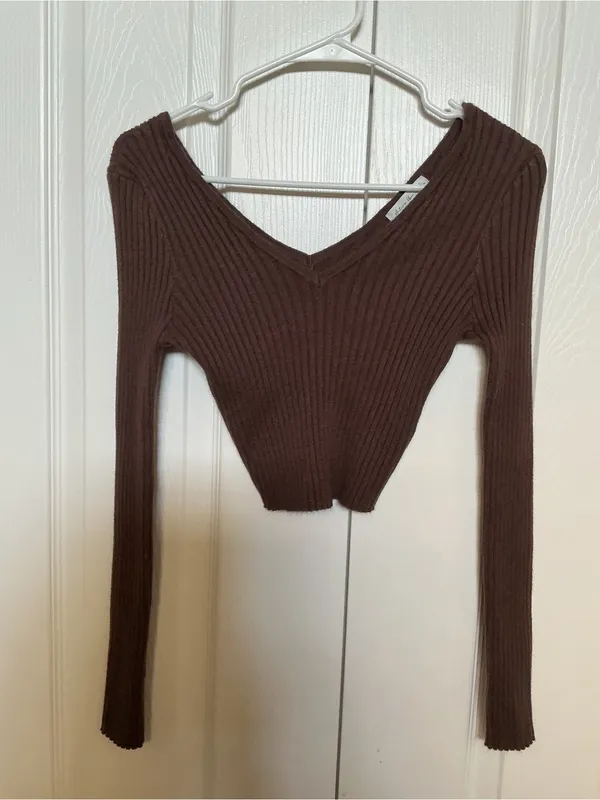 Active USA Brown Ribbed V-Neck Long Sleeve Crop Top - Image 3