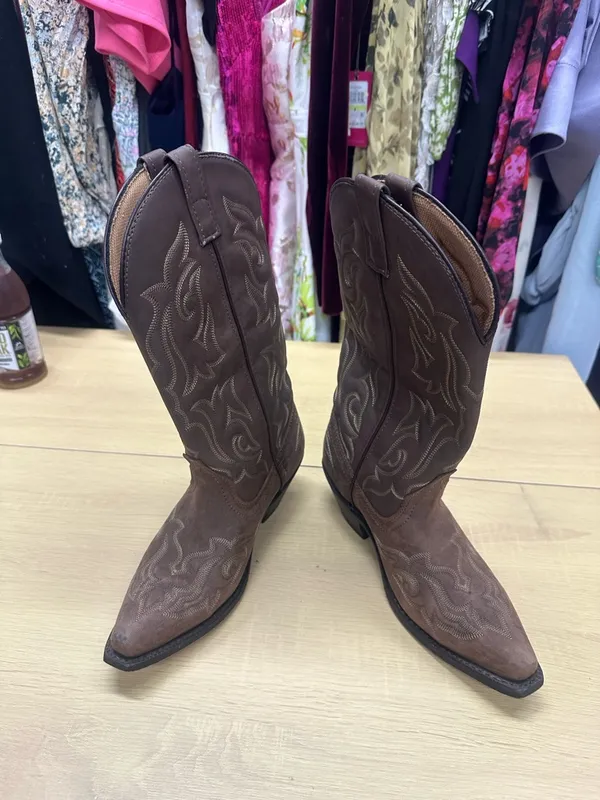 Laredos Women’s Brown Leather Lea Vamp Fox Western Boots Size 7W EUC - Image 6