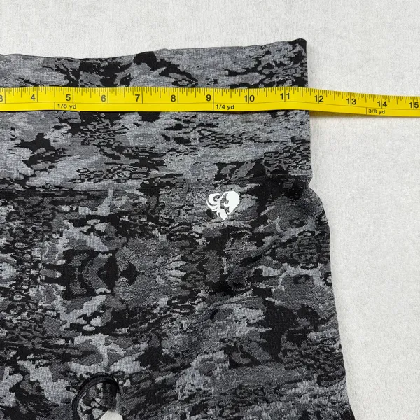 Women’s Best Seamless Leggings Size Small Black Gray Jacquard Camo High Rise - Image 6