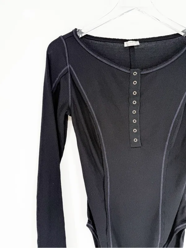 NWT Free People Sloane Henley Bodysuit Womens S Black Textured Long Sleeve - Image 5