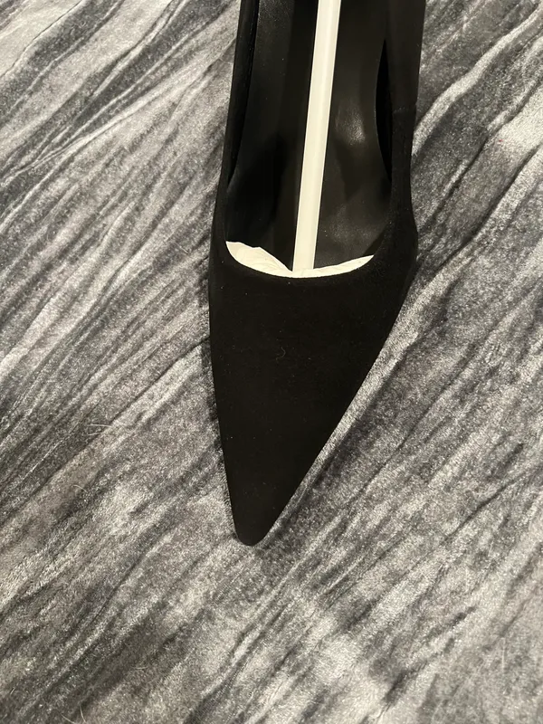 Good American suede heels Size 9 - Image 2