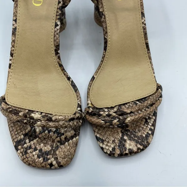 As Seen On Screen Raid Beige Snake Embossed Square Toe Chunky Heel Sandals Womens 36 Faux Leather - Image 5