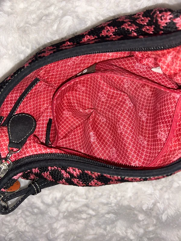 The Sak Pink Small Purse - Image 10