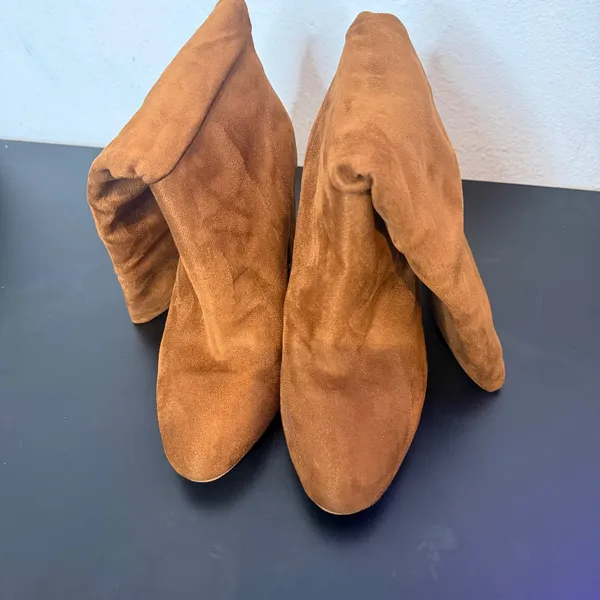 Womens Brown Slouchy Boots Size 8.5 Faux Suede Block Heel Almond Toe Fall - Image 11