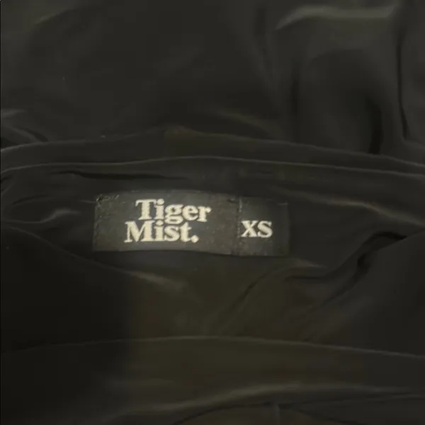⭐️TIGER MIST Black Ruched Mini Skort - Image 3