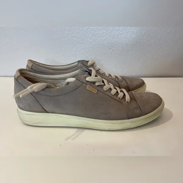 Ecco Women's Soft 7 Nubuck Tan‎ Sneakers Size 7 - Image 3