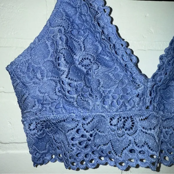 Aerie Lace Pullover Wireless Lined Bralette in Blue - Image 3