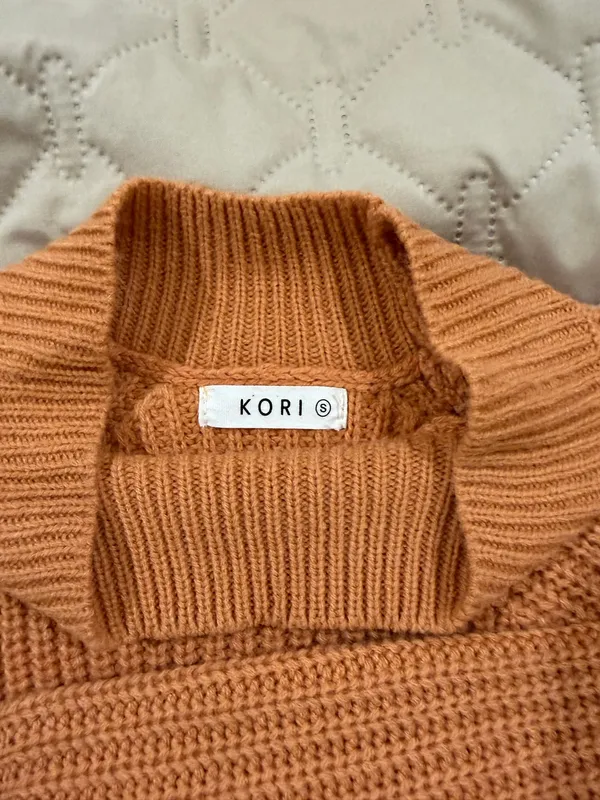 Kori Sweater - Image 4