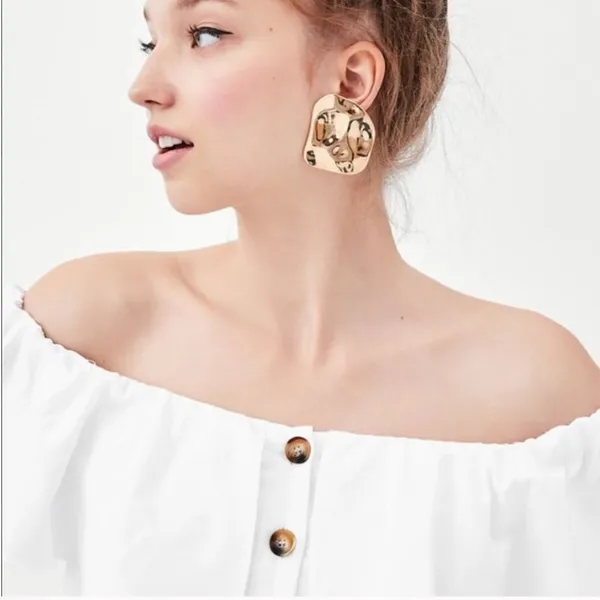✨ Zara Off-the-Shoulder Button Dress with Ruffles✨ - Image 4