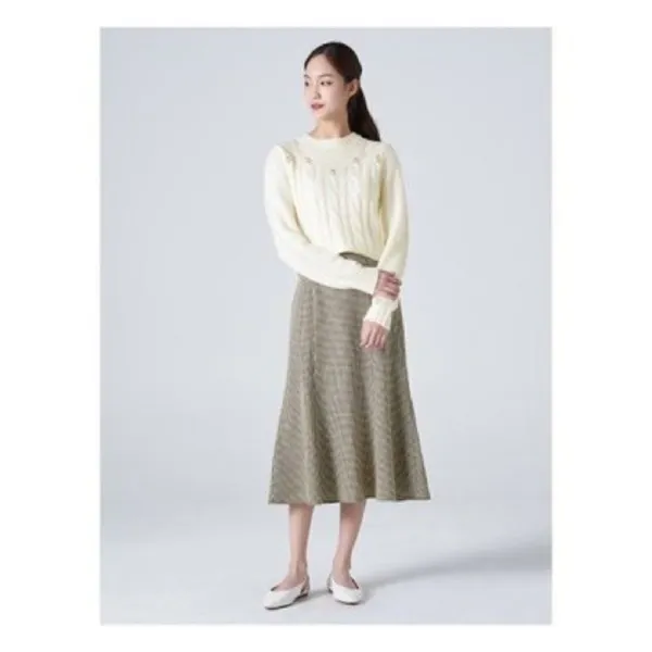 ✨ 8 Seconds Crew Neck Floral Knit Sweater✨ - Image 2