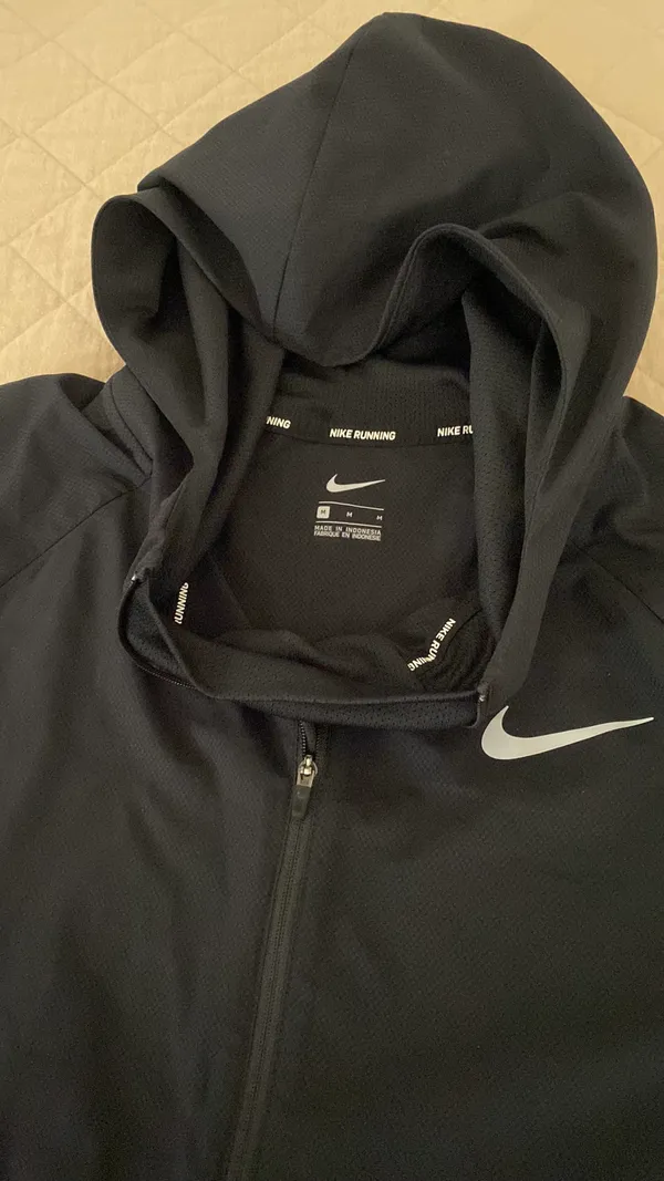 Nike Running Jacket (M) Short Sleeve - Image 2