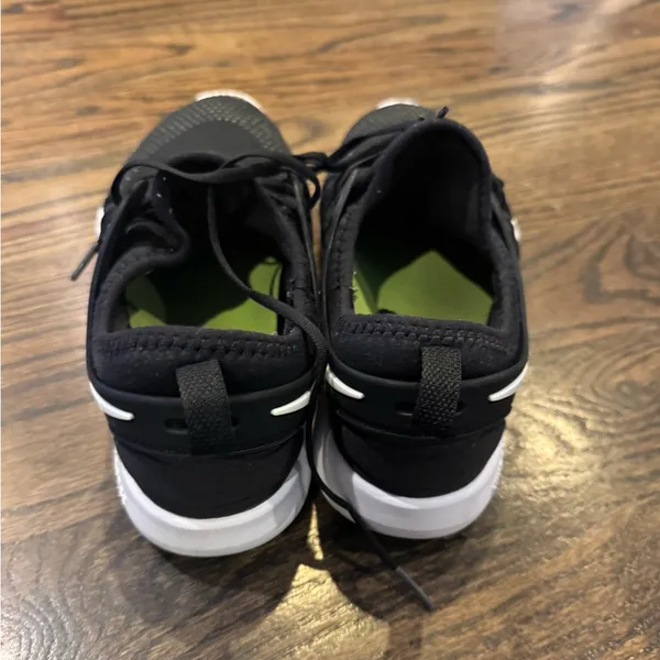 Nike Free sneakers size 9 - Image 3