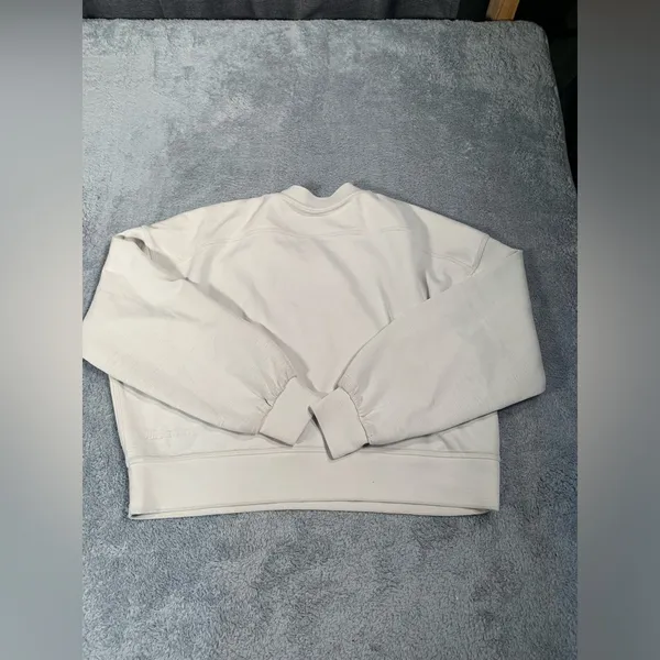Lululemon athletica Cream/white Crewneck Sweatshirt - Image 8