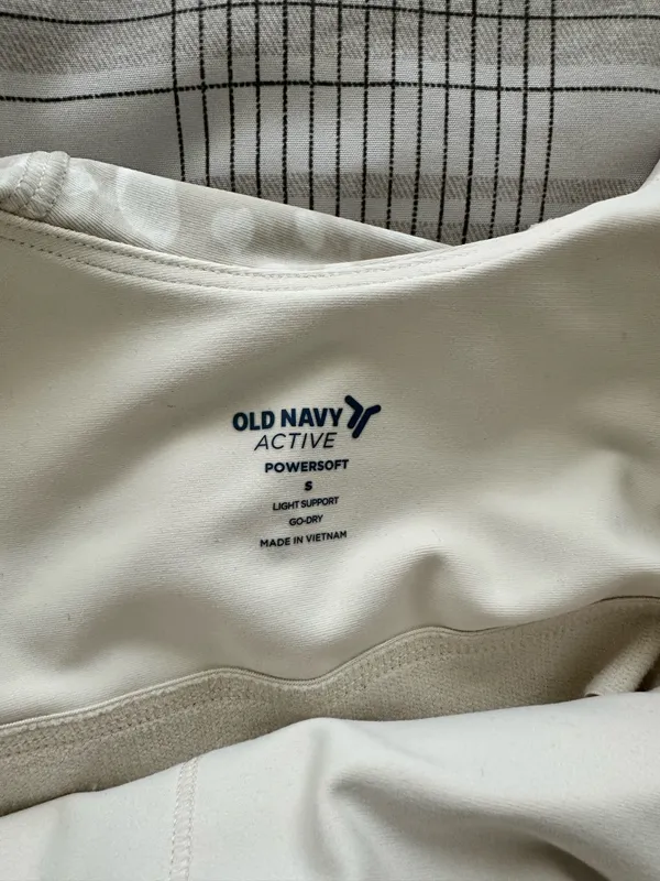 Old Navy Active Tank - Image 3