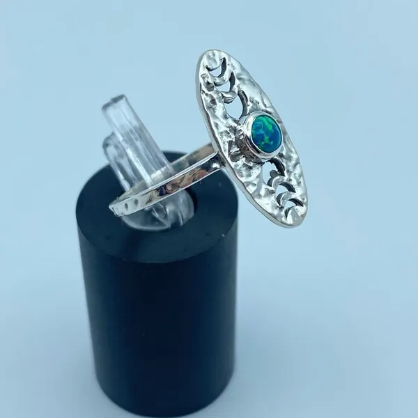 Hammered Sterling Silver Moon Phase Fire Opal Ring Size 8 - Image 6