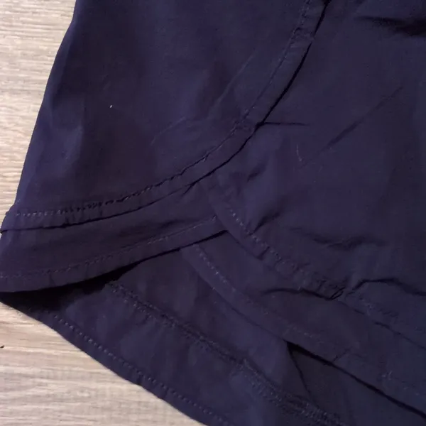 Soothfeel Navy Blue And Black Shorts With Liner Size Medium - Image 3